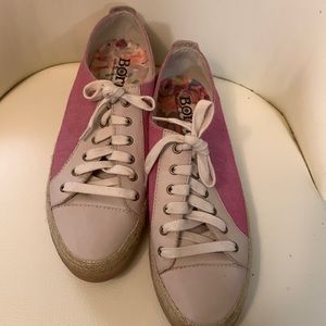 Born very cute sneakers